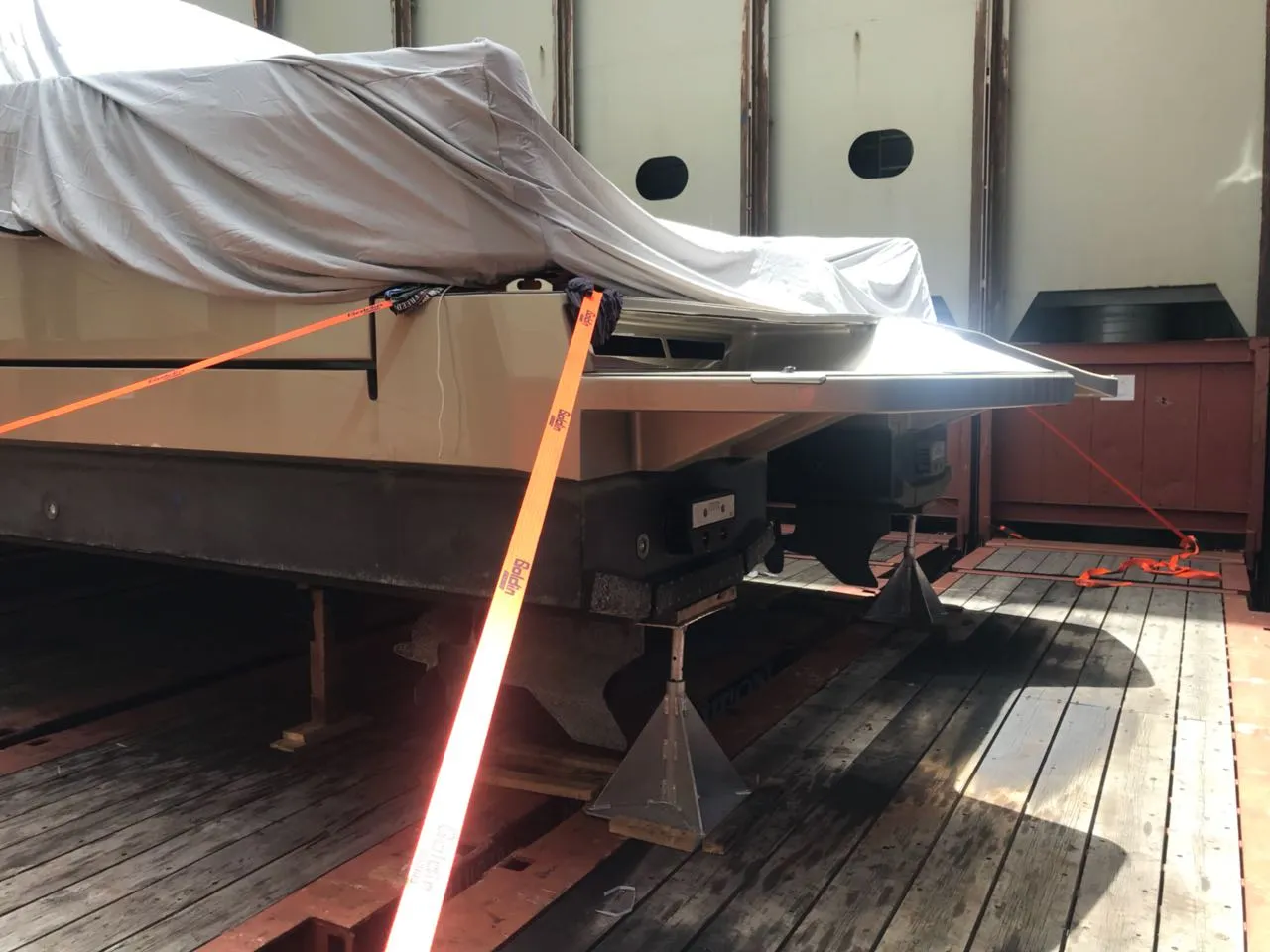Cigisped yacht transport